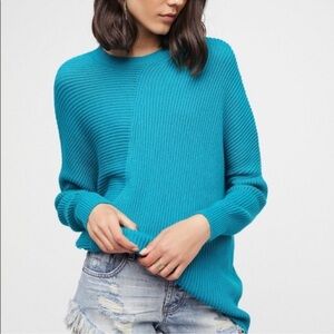 FREE PEOPLE DOWNTOWN TEAL BLUE KNIT ASYMMETRICAL PULLOVER SWEATER